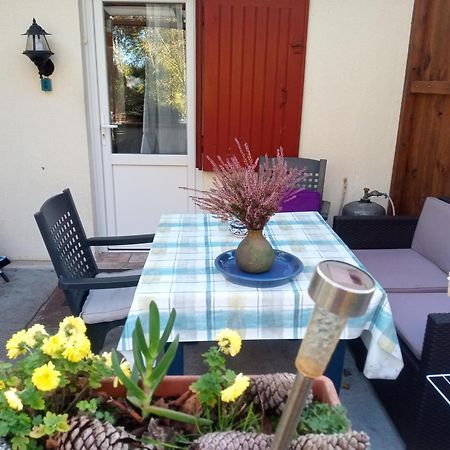 Guesthouse La Burle パランティ・アン・ボルヌ 部屋 写真