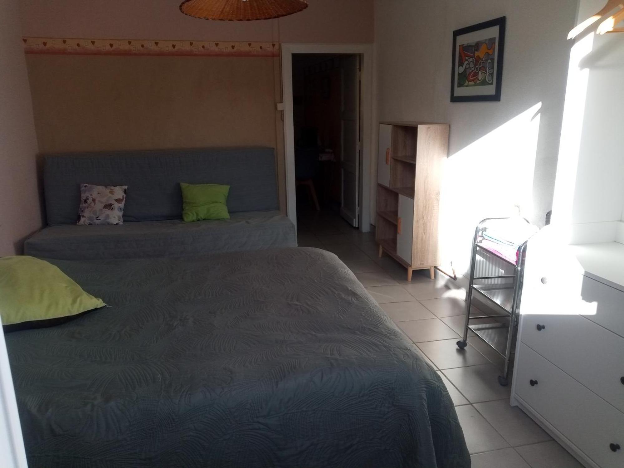 Guesthouse La Burle パランティ・アン・ボルヌ 部屋 写真